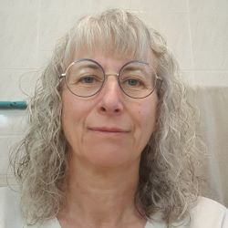 Nathalie PLOMION